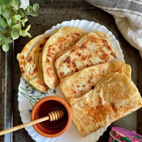 Msemen flatbread served with honey