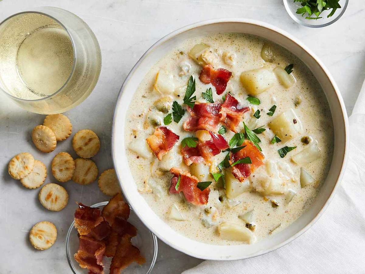New England Clam Chowder with Bacon, Potatoes, and Thyme